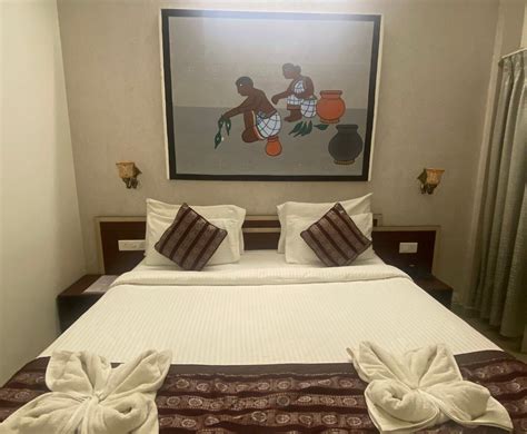 PIPUL ODI MUSEUM RESORT (Barkul) - Inn Reviews, Photos, Rate Comparison ...