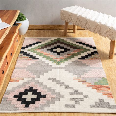 Buy Ikat Illusion Kilim Rug Online In India - TROOST | TROOST