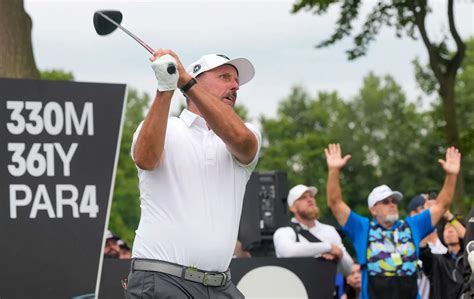 Phil Mickelson’s explosive comment on justice system gets emoji reaction from Elon Musk