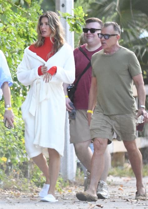 Gisele Bündchen in a Blue Bathing Suit - Photo Shoot in Florida 01/26 ...