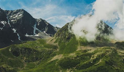 Indulge In Canyoning In The Alps For An Adventure Of A Lifetime