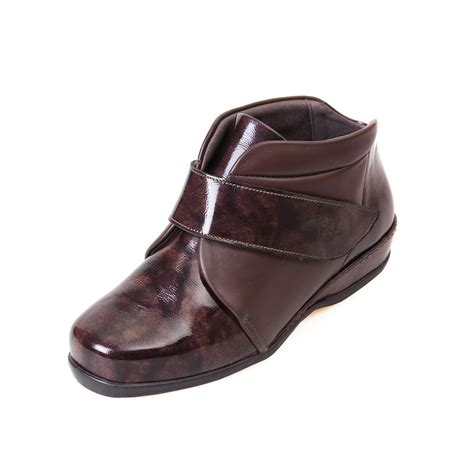 Bolton Extra Wide Ladies Boots With Touch Fastening