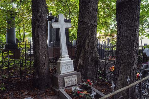 Кладбища Санкт-Петербурга: 15 интересных мест с адресами на карте