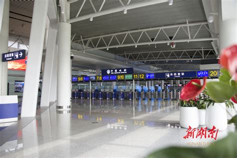 长沙机场出入境实现通关全自助 全国率先应用“无感通关” - 新湖南客户端 - 新湖南