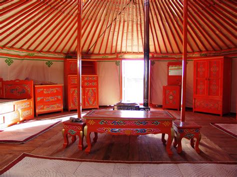 What is Inside a Mongolian Yurt? - Silk Road Yurts