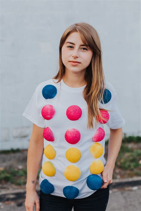 9 Last-Minute Halloween Costumes You Can Make with a T-Shirt ...