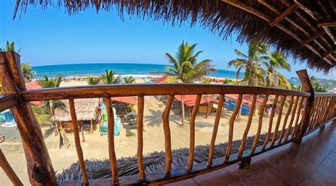 COCOA BEACHFRONT INN (Canoa) - Inn Reviews, Photos, Rate Comparison ...
