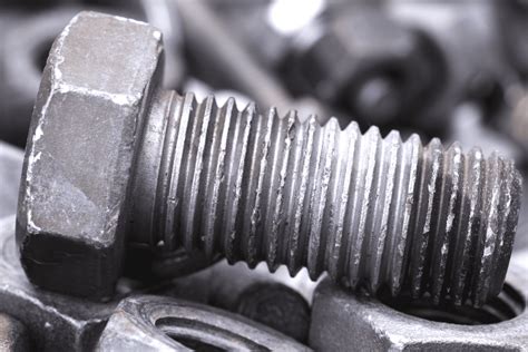 How Bolt Threads Are Made 的图像结果