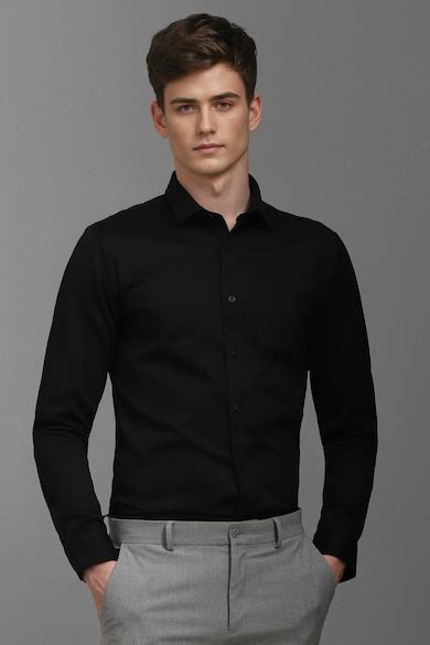 Buy Men Black Slim Fit Solid Full Sleeves Formal Shirt Online ...