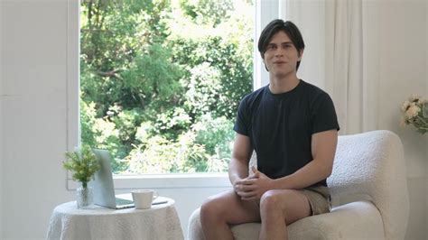 Automatic Video Colorization Software 的图像结果