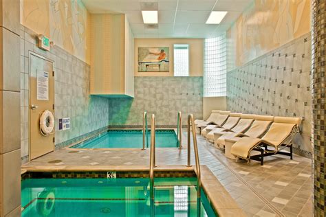 Get Naked, Drink Beer and Treat Yourself at This Russian Bathhouse in ...