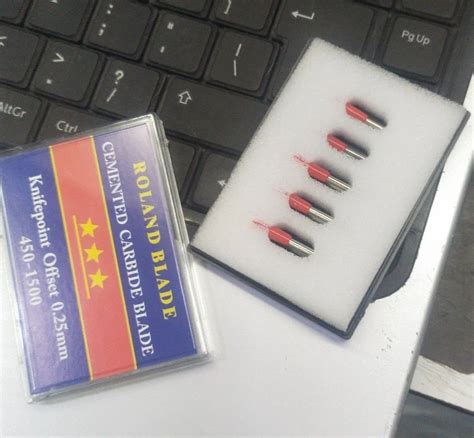 cutting Plotter Parts - Cutting Plotter Holder Trader - Wholesaler ...