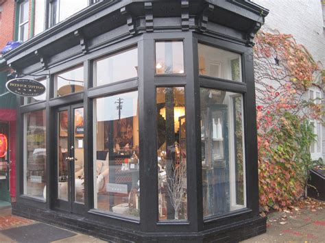 Storefront Window Display Ideas 的图像结果