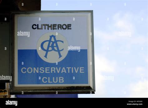 Conservative Club Sign 的图像结果