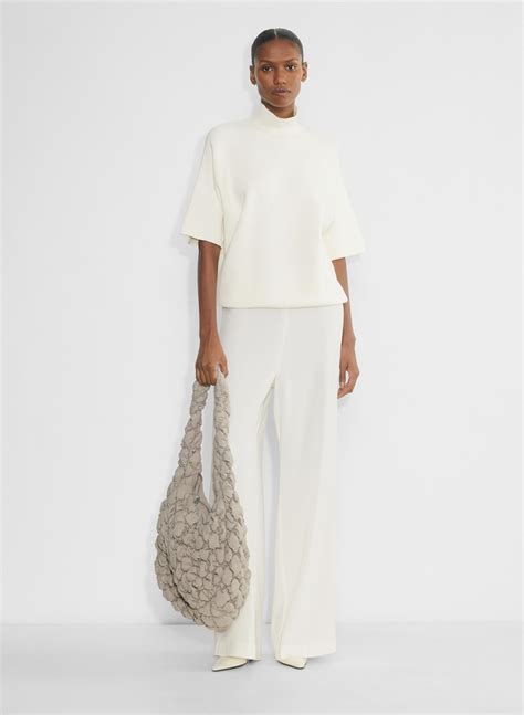 Return & Exchange Policy | Aritzia CA