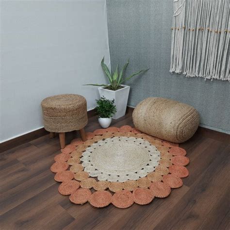 Avioni Braided Round Shaped Flower Look Rug In Pinkish Shade- 120 cms ...