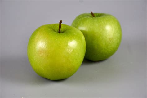 Green Apples Free Stock Photo - Public Domain Pictures