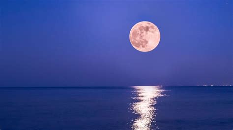 Strawberry Moon spiritual meaning, manifestation, and all you need to ...