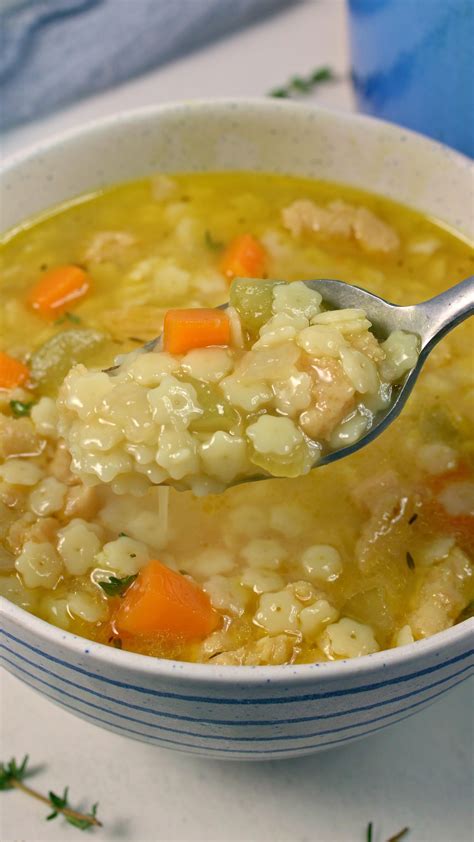 Vegan chicken and stars soup – Artofit