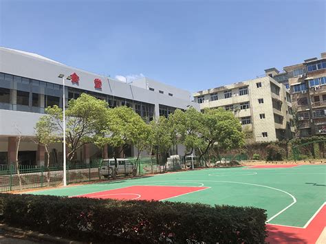 学校优势_学校优势_南昌平面设计培训学校、平面设计培训班、江西广告设计培训哪家好、哪里有学平面设计速成班、电话18942201255