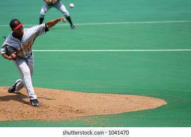 Left Hand Baseball Pitcher 的图像结果