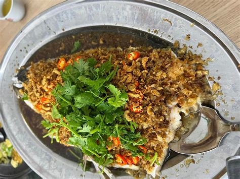 Steamed Fish at Kim Mun Steamed Fish Head | Chiefeater.com