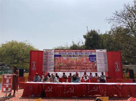 Delhi: Regularisation in Mind, Scheme Workers Protest for Increment in ...