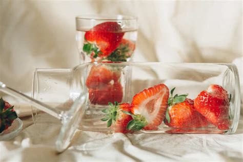 19 Best High-Calorie Fruits For Weight Gain | Femina.in