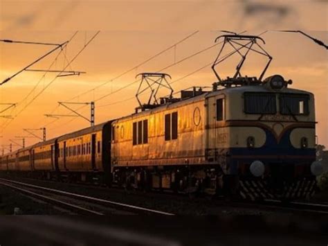 India’s first electric train: When did it run? Year, key routes ...