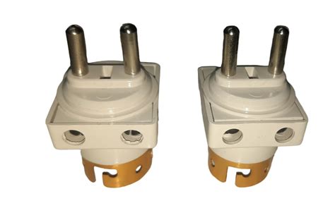 Buy MAHRO 2 pin Parallel Adapter with Light/Bulb and Plug Socket (pack ...
