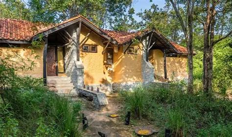 Resorts in Kanha National Park | Kanha Earth Lodge