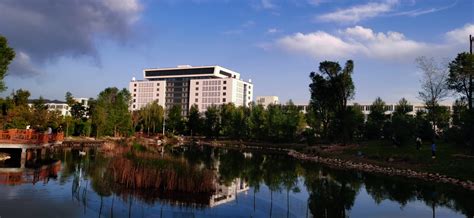 校园景观-青海大学