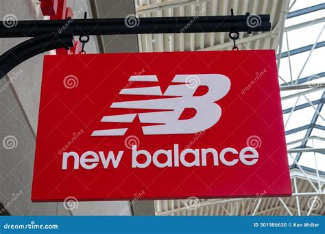 New Balance Store at the Twin Cities Premium Outlet Mall Editorial ...