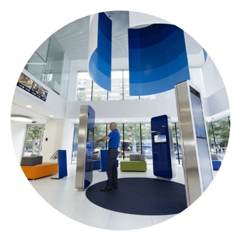 Bank Sign 的图像结果