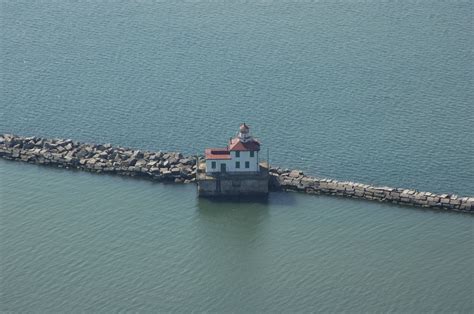 Ashtabula Harbor Light Lighthouse in Harbor, OH, United States ...