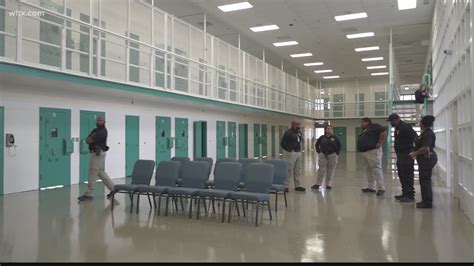 Alvin S. Glenn Center tour: Inside the Richland County jail | wltx.com