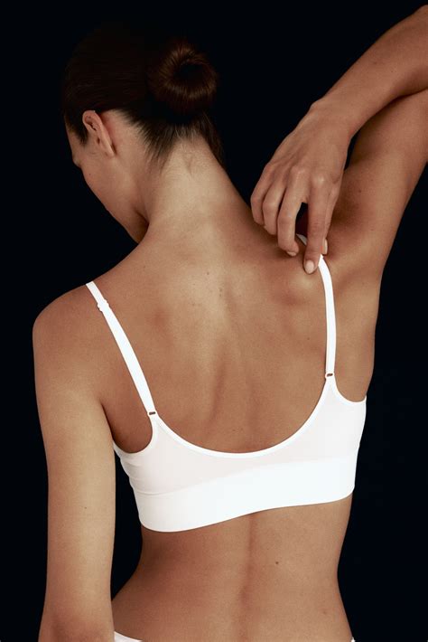 Seamless padded bralette - White - Ladies | H&M IN