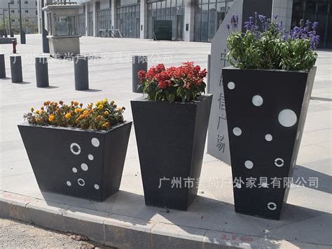 市政铁艺花钵-陕西兰博标识设计制作有限公司
