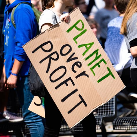 Libertarian vs. Green: Differences in Political Parties | GoodParty.org