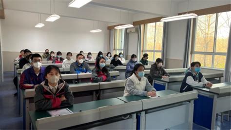 西安市新城区2023年高考外语口试顺利完成-陕西省教育考试院