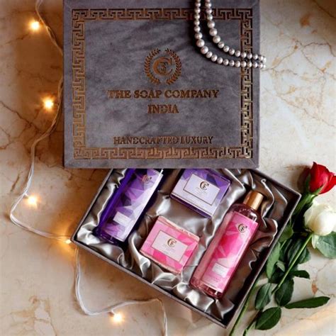 These 5 Handmade Hampers Are Perfect Gifts For Diwali Because They Are ...