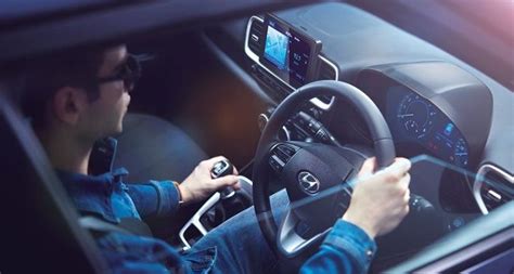 Hyundai Venue BlueLink Explained: What It Means To Have India's First ...