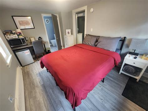 Laid-Back Linntown Guest Suite Private Bed & Bath - Guest suites for ...