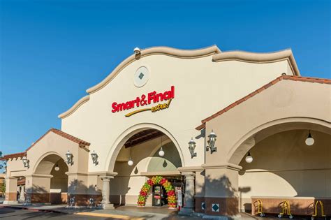 Smart & Final Extra: Grocery Warehouse Grand Opening w/ Free Branded ...
