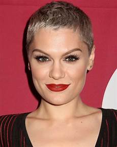 Pixi Hairstyle by Pixie Haircuts Hair Colors For 2018 Pixi Hairstyle