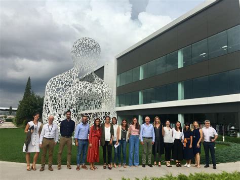 Mango Interview 的图像结果