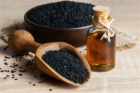 9 Benefits of Black Seed Oil You May Not Know About