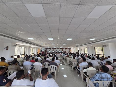 Mahuva MLA Mohanbhai Dhodiya Holds Meeting for Water, Road Review