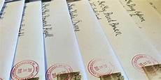 How To Mail Wedding Invitations by Mail Madness Tips For Mailing Your Wedding Invitations How To Mail Wedding Invitations