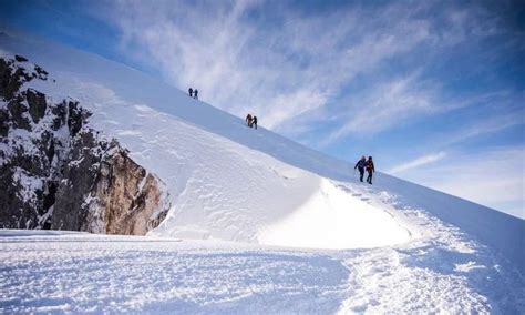 国内最适合攀登的7座雪山，你爬过几座？_登山